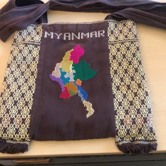 Myanmar Women’s EUC Embroidered Bag - Picture 1 of 5